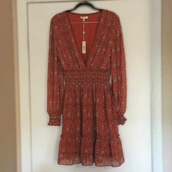 MAX STUDIO ☮ Crepe Long Sleeve Tiered Short Dress with Smocked Waist NEW!! - Picture 2 of 11